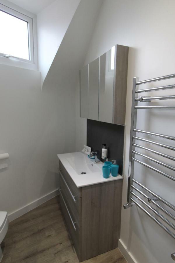 2 Serviced Apartments In Childwall-South Liverpool - Each Apartment Sleeps 6 ภายนอก รูปภาพ